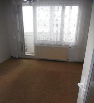 Predam 2 izbovy, sirsie centrum, 42m2+7m2